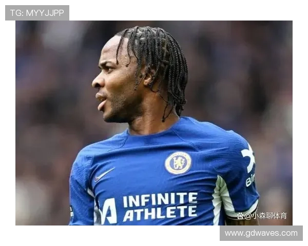 斯特林勇敢对抗蒙面窃贼保护家人安全展现真男人风范 斯特林勇敢对抗蒙面窃贼保护家人安全展现真男人风范